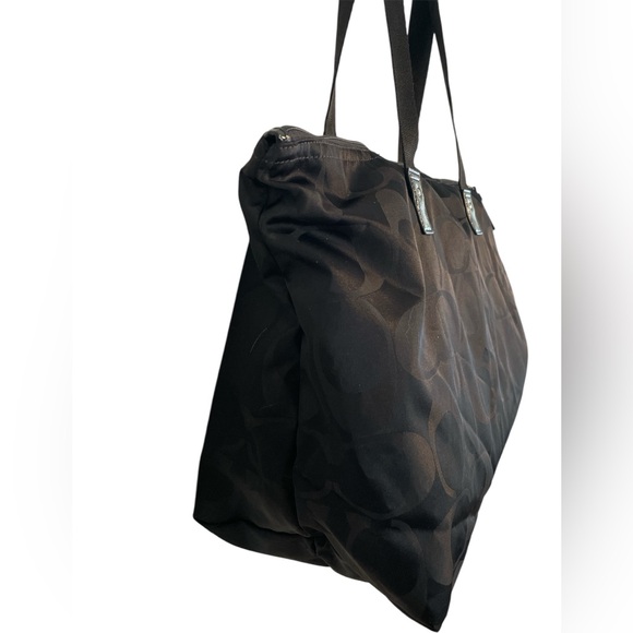 Coach EUC Nylon Getaway Travel Black Monogram Tote No Pouch 19”x11.5”x8” HDLS 9” - Picture 4 of 9
